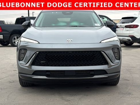 Used 2024 Buick Envision Sport Touring image 2