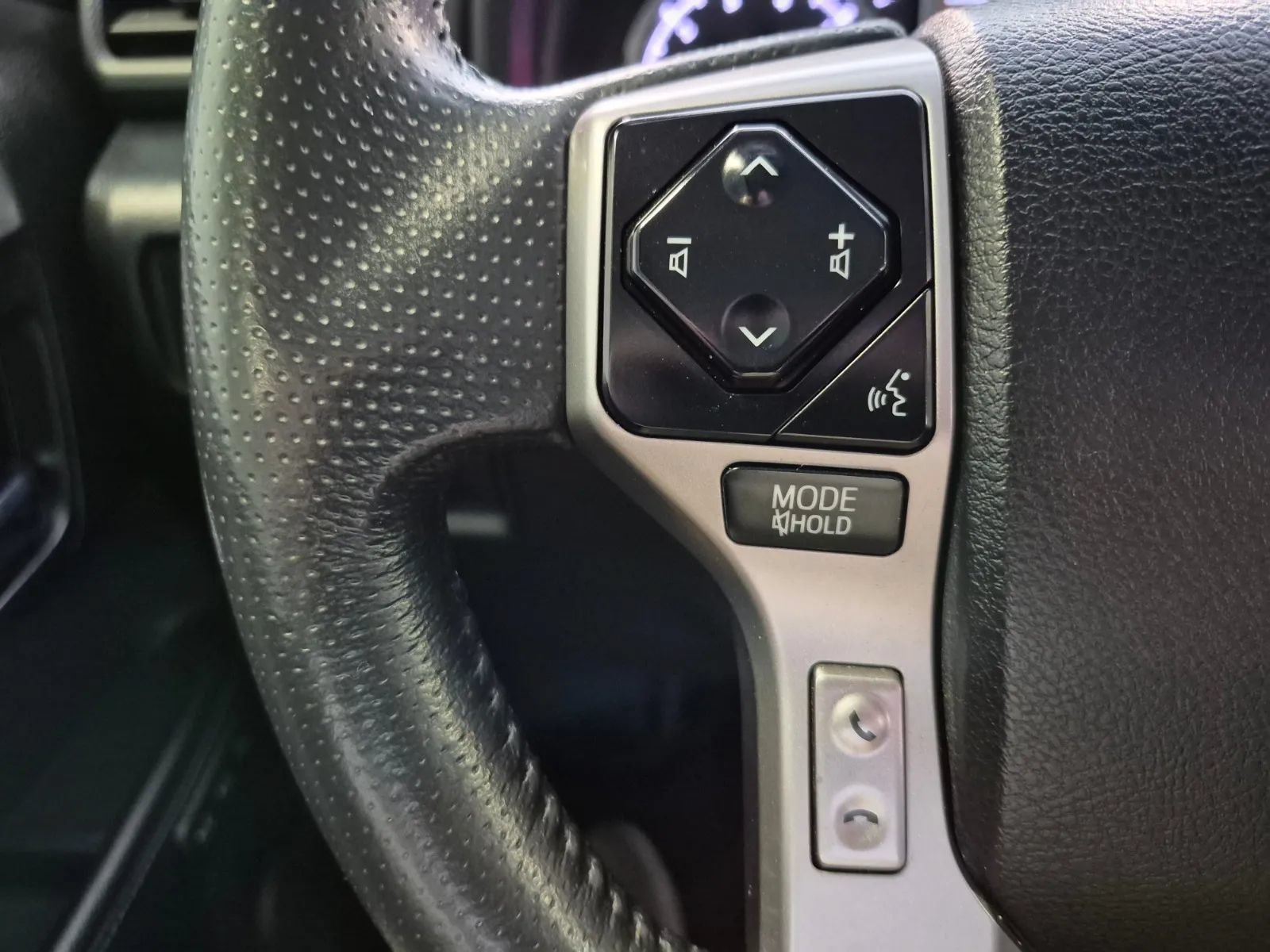 Used 2021 Toyota 4Runner Limited w/ Convenience Package (TMS) AWD/4WD image 13