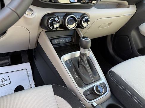 New 2026 Hyundai Venue SEL image 22