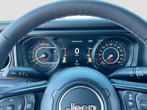 New 2026 Jeep Gladiator Rubicon image 12