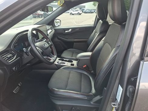 Certified 2023 Ford Escape ST-Line Select w/ Tech Pack #2 AWD/4WD image 13
