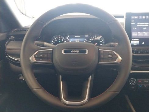 Used 2024 Jeep Compass Trailhawk w/ Trailhawk Convenience Group image 13