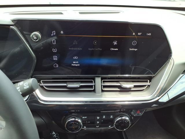 New 2026 Chevrolet Trax ACTIV w/ Sunroof Package FWD image 13