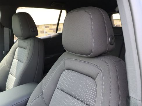 New 2026 Chevrolet Equinox LT w/ Safety and Technology Package FWD image 15