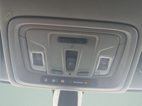 Used 2019 Chevrolet Silverado 1500 LT w/ All-Star Edition image 9