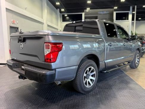 Used 2019 Nissan Titan S image 7