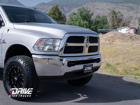 Used 2014 RAM 2500 SLT w/ Cold Weather Group image 3