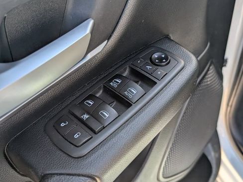 Used 2021 RAM 1500 Lone Star AWD/4WD image 11