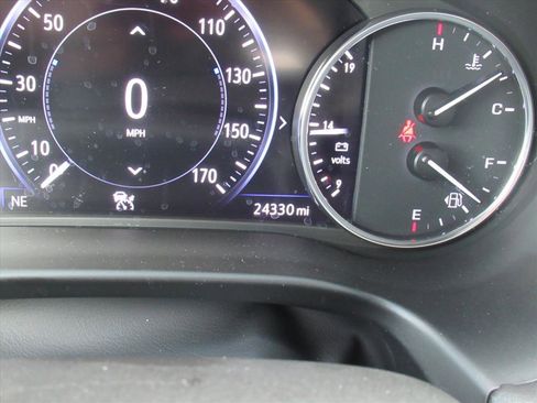 Used 2024 Buick Enclave Avenir w/ Avenir Technology Package image 37