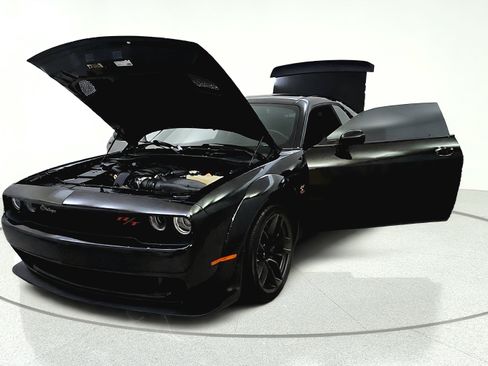 Used 2022 Dodge Challenger R/T Scat Pack RWD image 10