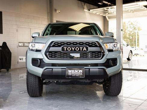 Used 2023 Toyota Tacoma w/ Trail Edition image 3