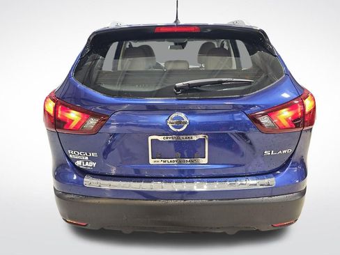 Used 2018 Nissan Rogue Sport SL w/ SL Premium Package image 21