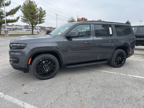 New 2025 Jeep Wagoneer Series II w/ Convenience Group I image 15
