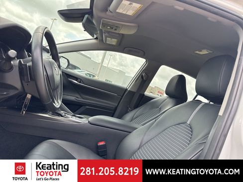 Used 2024 Toyota Camry SE image 15