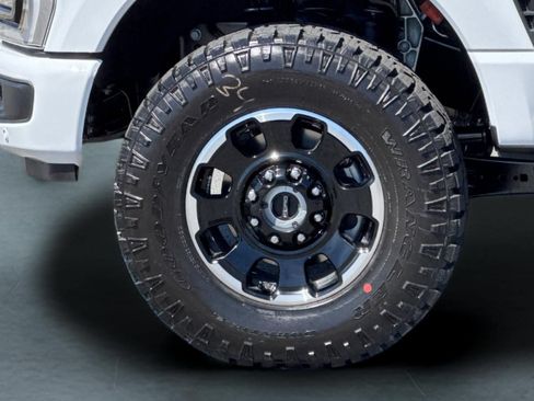 New 2026 Ford F350 Lariat w/ Tremor Off-Road Package AWD/4WD image 31