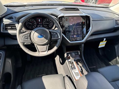 Used 2025 Subaru Ascent Touring image 11