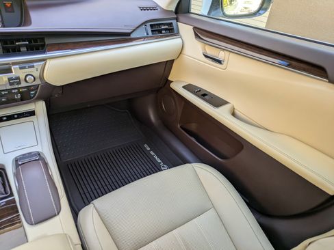 Used 2016 Lexus ES 350 image 13