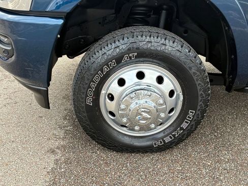 Used 2022 RAM 3500 Laramie image 11