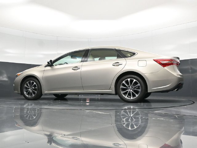 Used 2016 Toyota Avalon XLE FWD image 56