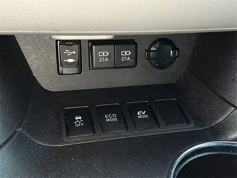 Used 2019 Toyota Highlander XLE image 30