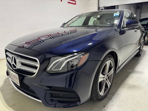 Used 2020 Mercedes-Benz E 350 4MATIC Sedan image 2