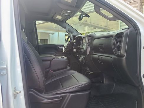 Used 2020 Chevrolet Silverado 2500 W/T w/ WT Convenience Package image 6