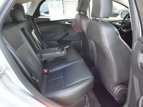 Used 2016 Ford Focus SE w/ Equipment Group 201A FWD image 34
