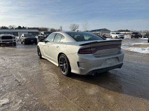 Used 2019 Dodge Charger GT image 5