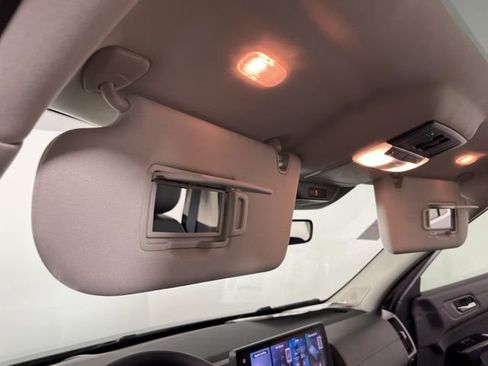 New 2026 Nissan Pathfinder Platinum image 36