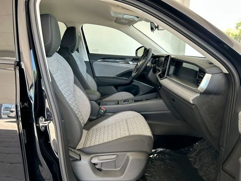 Certified 2026 Volkswagen Tiguan S FWD image 28