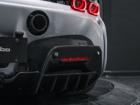 Used 2022 Ferrari SF90 Spider image 12