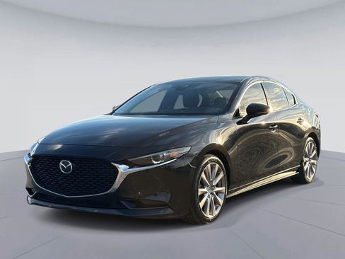 Used 2019 MAZDA MAZDA3 Sedan w/ Premium Package image 7
