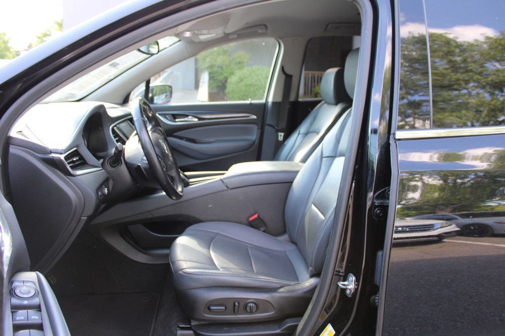 Used 2019 Buick Enclave Essence FWD image 12