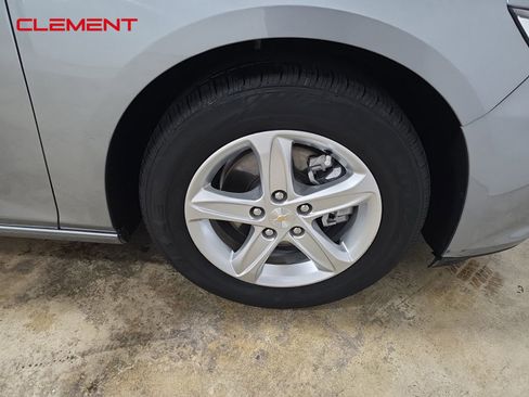 Used 2024 Chevrolet Malibu LT image 31