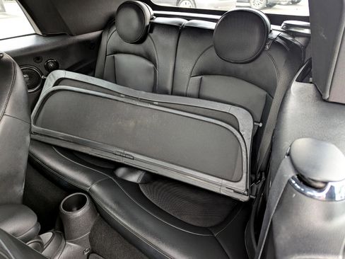 Used 2018 MINI Cooper Convertible image 30