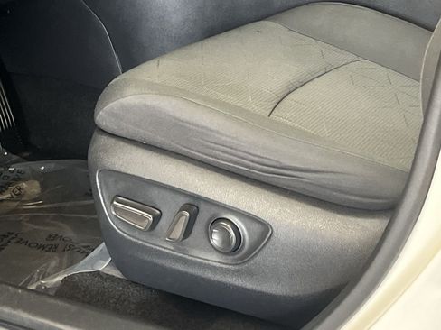 Used 2024 Toyota RAV4 XLE FWD image 13