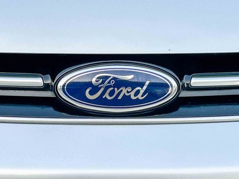 Used 2017 Ford C-MAX SE FWD image 6