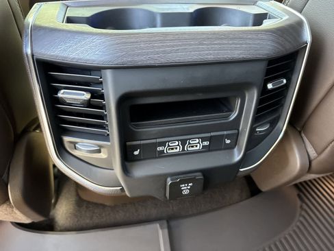 Used 2025 RAM 1500 Laramie AWD/4WD image 21