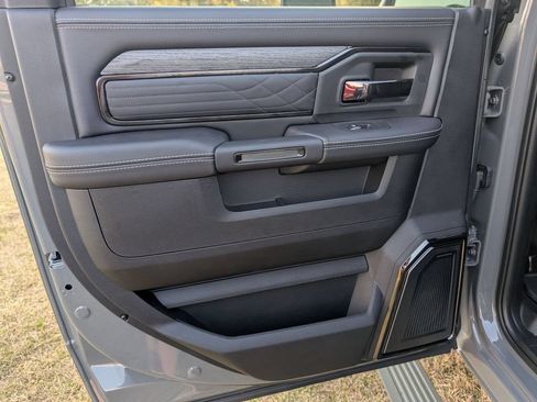 New 2026 RAM 2500 Limited AWD/4WD image 26