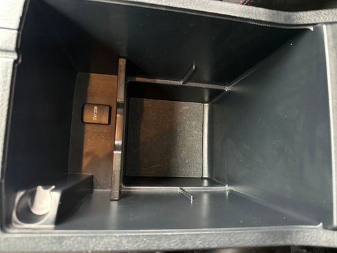 Used 2024 Toyota 4Runner TRD Off-Road Premium image 28