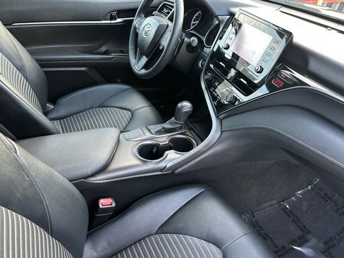 Certified 2022 Toyota Camry SE image 14