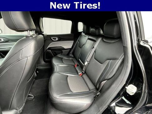 Used 2024 Jeep Compass Latitude image 22