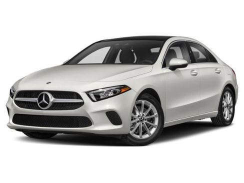 Certified 2019 Mercedes-Benz A 220 4MATIC image 1