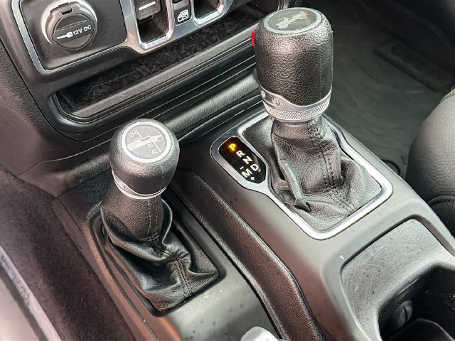 Used 2021 Jeep Wrangler Unlimited Sport AWD/4WD image 16
