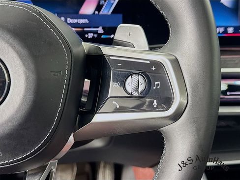 Used 2023 BMW 760i xDrive w/ Executive Package image 14