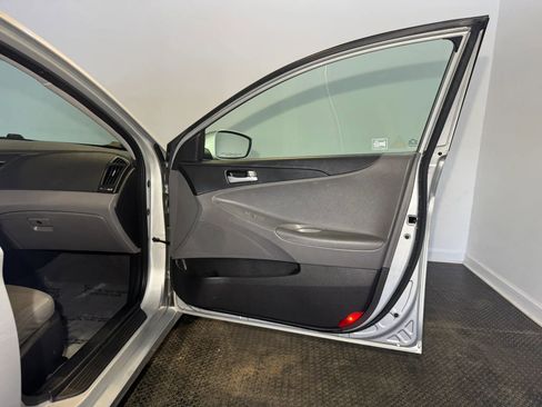 Used 2011 Hyundai Sonata GLS FWD image 22
