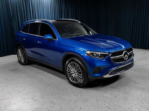 New 2026 Mercedes-Benz GLC 300 image 3