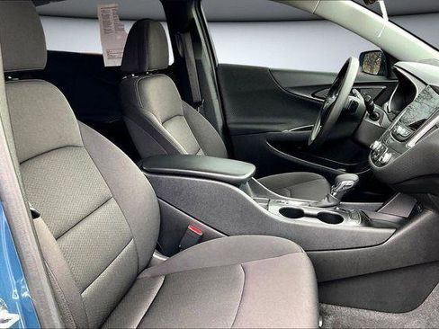 Used 2024 Chevrolet Malibu LS image 28
