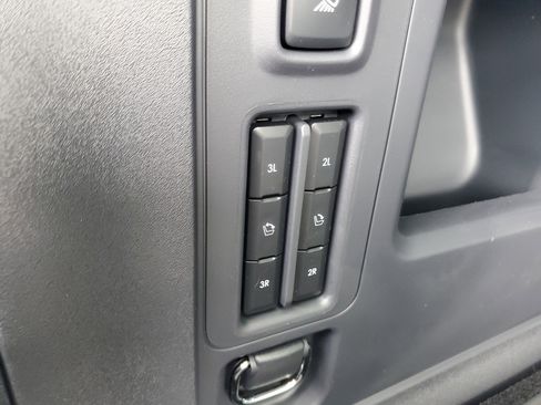 New 2025 Lincoln Navigator L Reserve w/ Jet Appearance Package AWD/4WD image 34