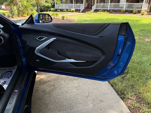 Used 2017 Chevrolet Camaro ZL1 RWD image 51